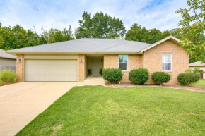 Springfield Area Home about 12 Mi to Downtown!